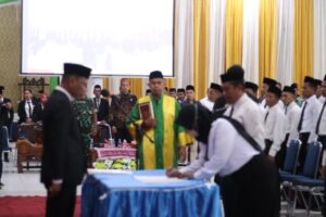 Hadiri Acara Pembekalan Panwas Desa, Bupati Zairullah Azhar Pesankan Ini