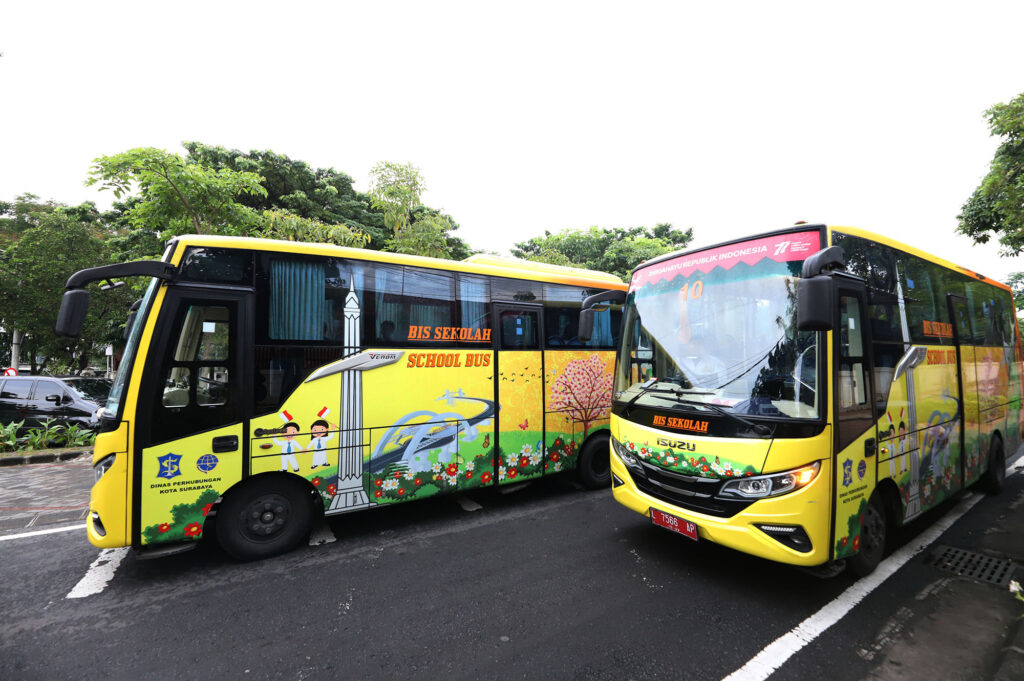 Cegah Pelajar Dibawah Umur Gunakan Kendaraan Bermotor, Pemkot Surabaya Sediakan 9 Bus Sekolah Gratis
