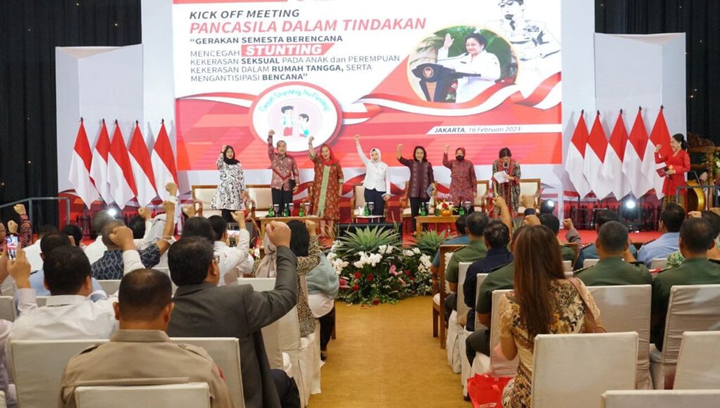 Di Depan Megawati hingga Menkes, Wali Kota Eri Cahyadi Beberkan Penanganan Stunting yang Terendah Nasional