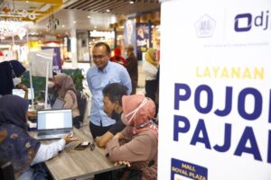 Pastikan Layanan Lancar : Kakanwil Pajak Surabaya Kunjungi Pojok Pajak