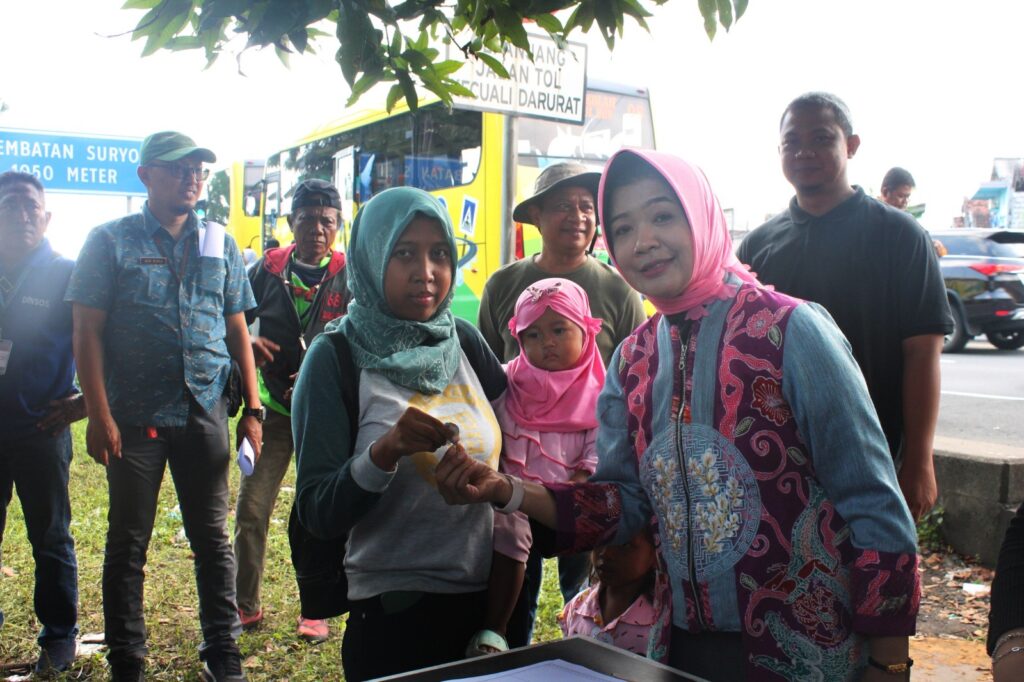 Relokasi Warga Kampung 1001 Malam Tuntas Sebelum Ramadan, Wali Kota Eri: Kita Lakukan Bertahap