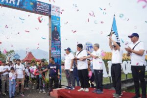 SIG dan Anak Usaha Ajak Masyarakat Jalan Sehat di 14 Kabupaten/Kota