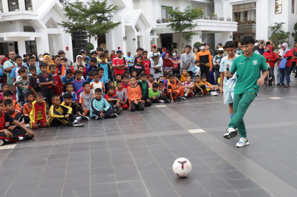 Pesta Bola Surabaya 2023 Mulai Digaungkan, Ada Coaching Clinic hingga Fun Games di Alun-Alun Surabaya