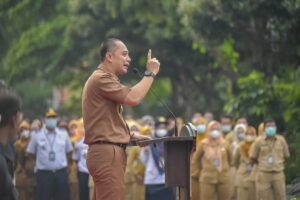 Wali Kota Eri Minta ASN Tak Pamer Kekayaan di Medsos, Ingatkan Soal Filosofi Ilmu Padi