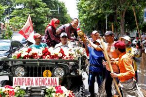 Raih Penghargaan Adipura Kencana 2022, Satgas Kebersihan hingga Warga Surabaya Ungkapkan Rasa Bangga!