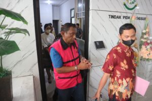 Terjerat Perkara Korupsi, Bos PT Ikan Laut Indonesia Dijebloskan Ke Rutan Kejati
