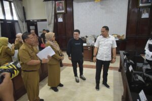 Atasi Pengangguran di Surabaya, Wali Kota Eri Cahyadi Gandeng 33 Pengelola Mal