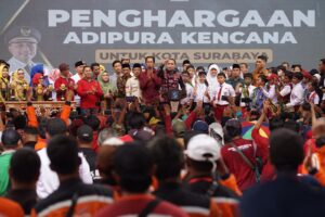 Kolaborasi Menjaga Lingkungan Antarkan Surabaya Raih 14 Penghargaan