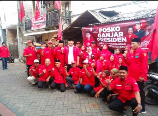 Dirikan Empat Posko Gotong Royong “Ganjar Presiden” di Kenjeran, Kader PDIP Surabaya Lakukan Gerakan Door to Door