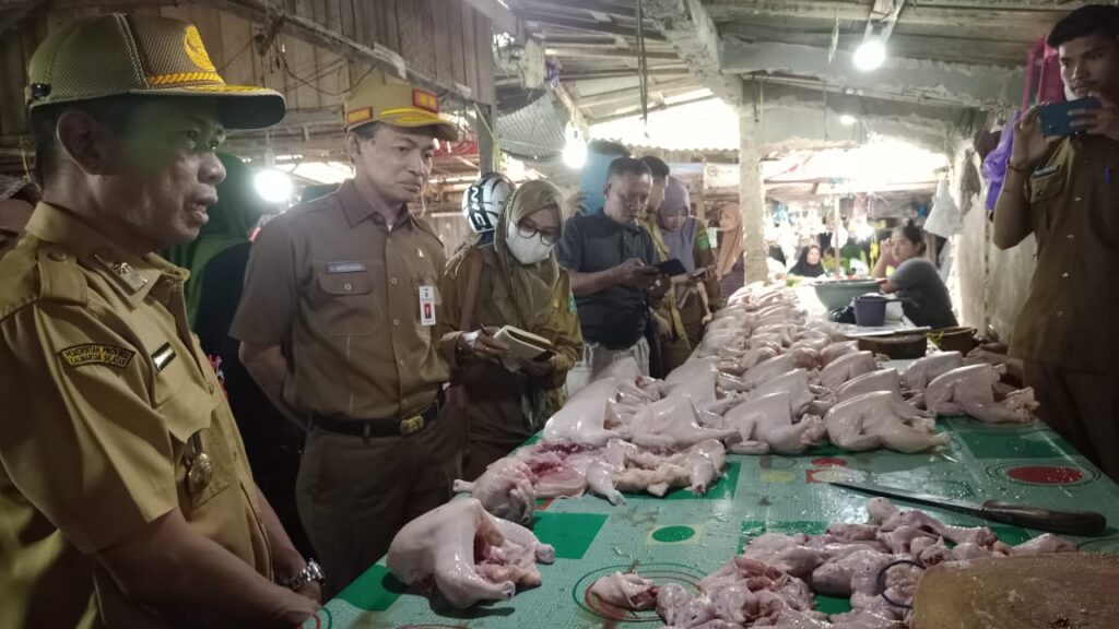 Pastikan Ketersediaan Bahan Pangan Cukup di Jelang Lebaran, Pemkab Tanbu Terjunkan Tim Pemantau