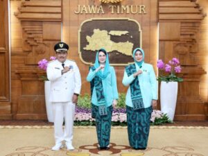 Arumi Lantik Ketua TP PKK dan Ketua Dekranasda Kabupaten Nganjuk Masa Bhakti Sisa Jabatan 2018-2023