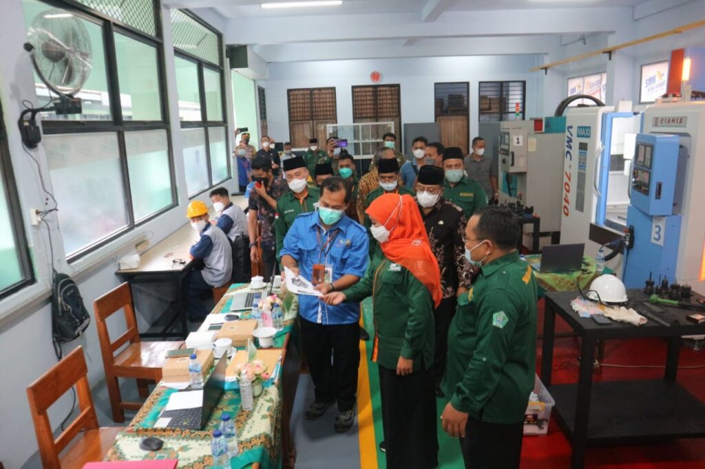 Gubernur Khofifah Targetkan Juara Umum di Tingkat Nasional