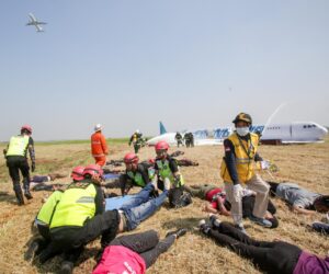 Mesin pesawat terbakar, Pesawat Elang Air Meminta Kembali Mendarat