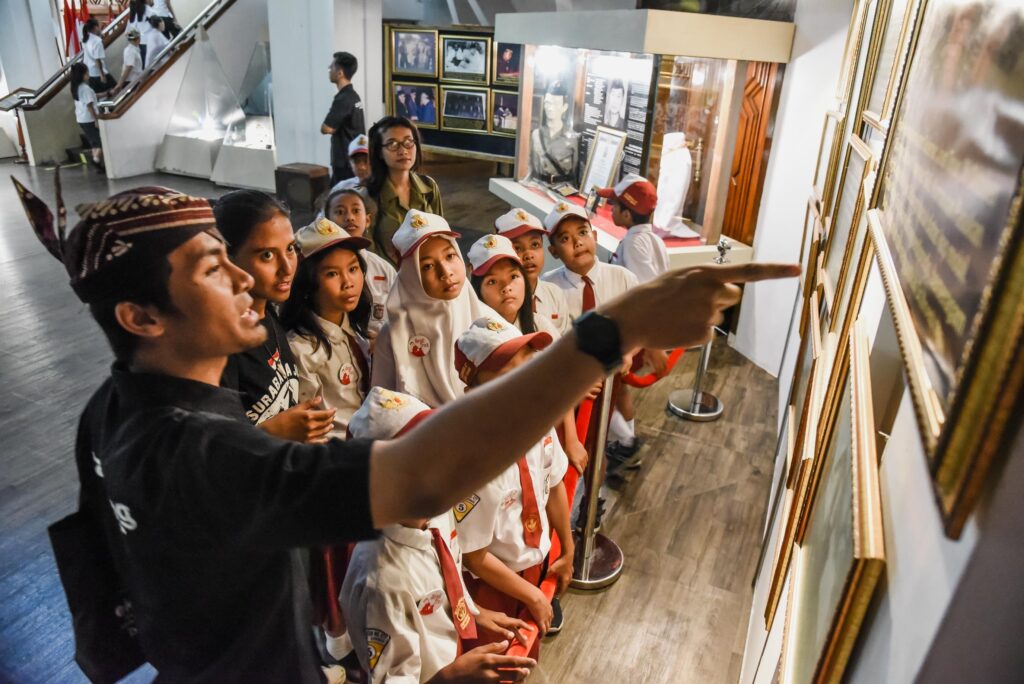 Berikan Sensasi Baru bagi Wisatawan, Pemkot Surabaya Buka Night at The Museum 