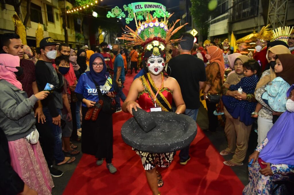 Festival Rujak Uleg Surabaya Masuk Dalam Bagian 110 Karisma Event Nusantara Kemenparekraf RI