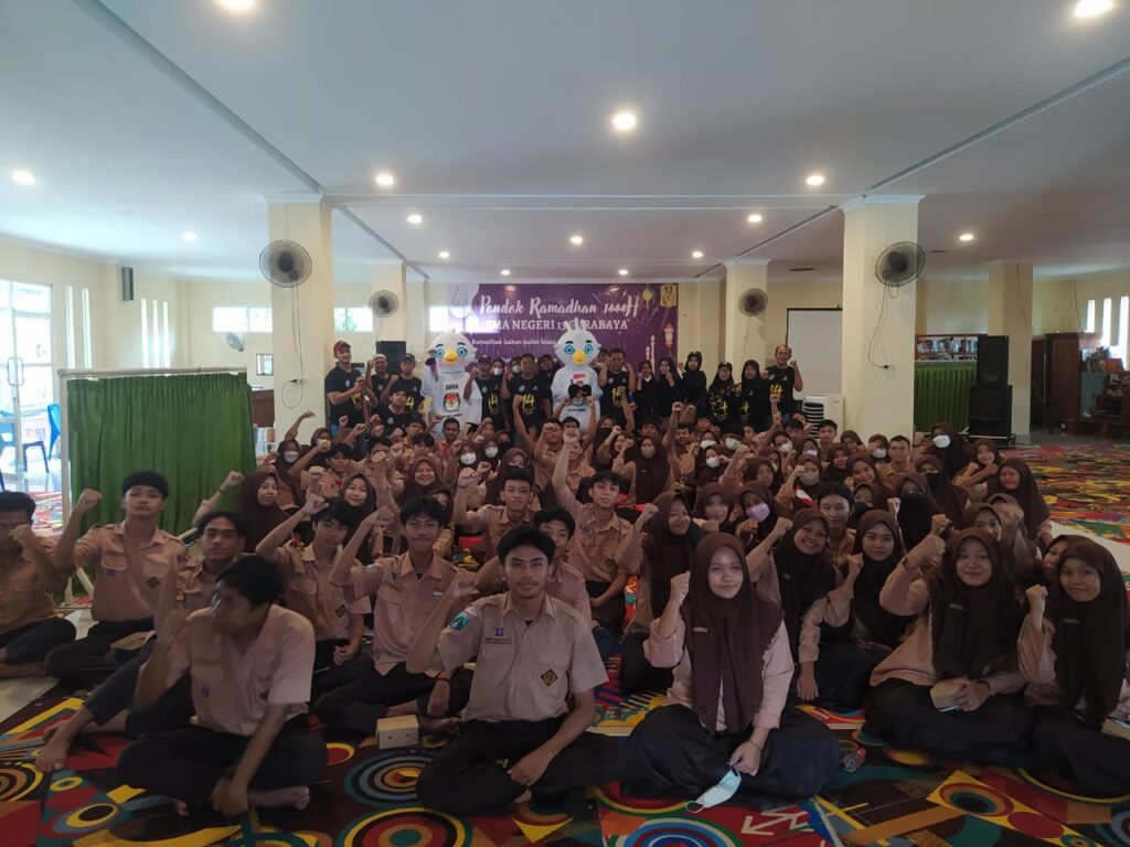 KPU Kota Surabaya Sosialisasi Bersama Pemilih Pemula, Hingga Gelar Seni Budaya