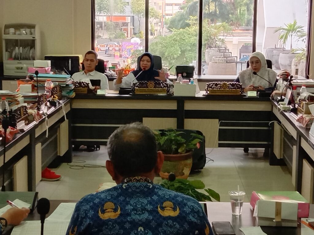 DPRD Surabaya Minta Dispendik Perhatikan Hak Pendidikan Calon Siswa di PPDB 2023  