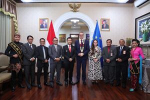 Wagub Emil Terima Dubes Uni Eropa untuk Indonesia