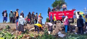 Relawan dan Masyarakat Kabupaten Kediri Gelar Giat Bersihkan Sampah di Sungai