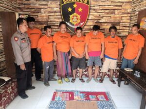 Unit Reskrim Polsek Ngadiluwih Polres Kediri Amankan 7 Pelaku Judi Dadu Online