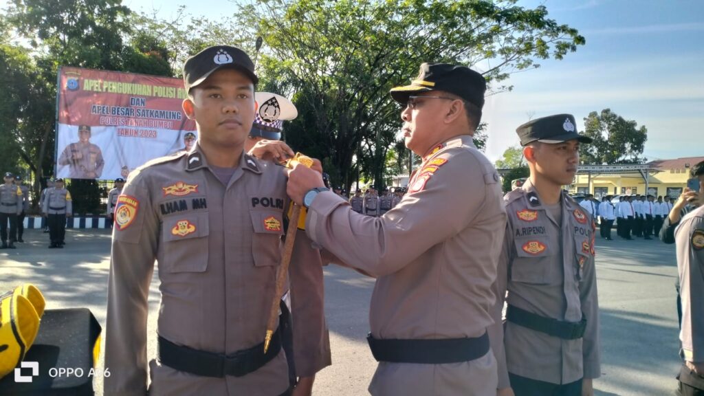 Mantapkan Kamtibmas, Polres Tanah Bumbu Kukuhkan Polisi RW