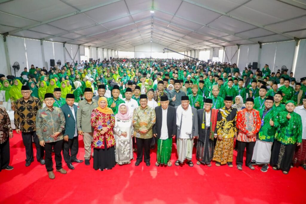 Gubernur Khofifah Dorong Para Guru Tingkatkan Kompetensi dan Kapabilitas