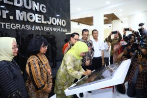 Gubernur Khofifah Resmikan Gedung Prof. Dr. Moeljono Notosoedirdjo RSJ Menur