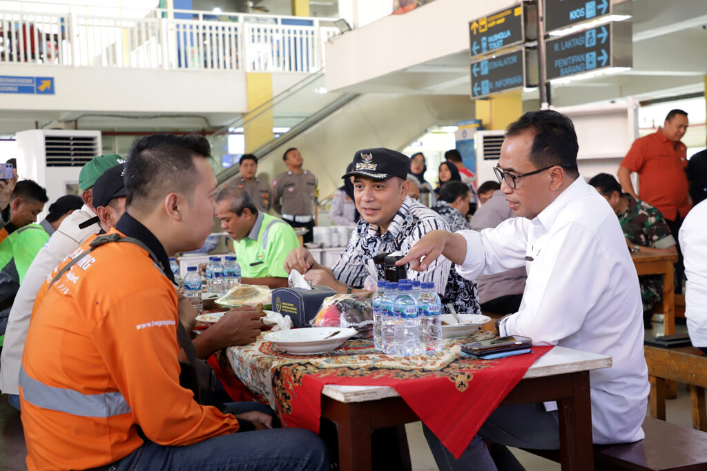 Wali Kota Eri Cahyadi dan Menteri Perhubungan Bahas Realisasi Jalur Ganda KA