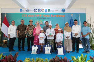 Dies Natalis ITS ke-63, Pemkot bersama DWP dan IKA ITS Jatim Gelar Khitan Massal
