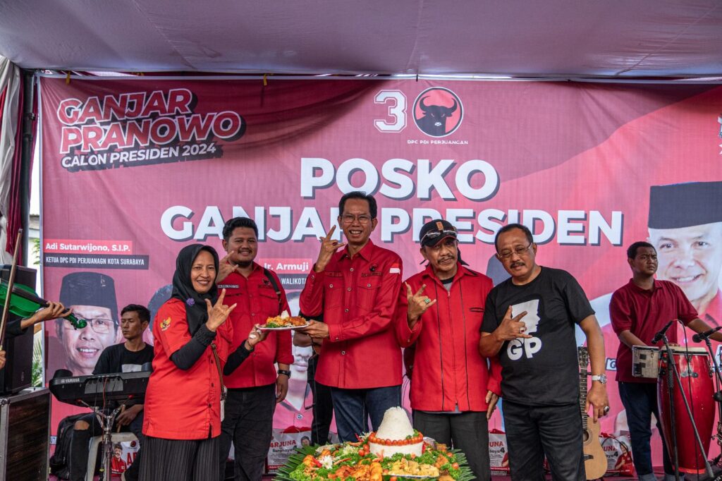 Politisi Muda PDIP Surabaya Dirikan Posko Ganjar Presiden di Pemukiman Padat Penduduk