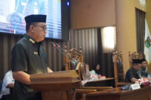 Bupati Zairullah Sampaikan KUA-PPAS APBD TA 2024 di Rapat Paripurna DPRD Tanbu