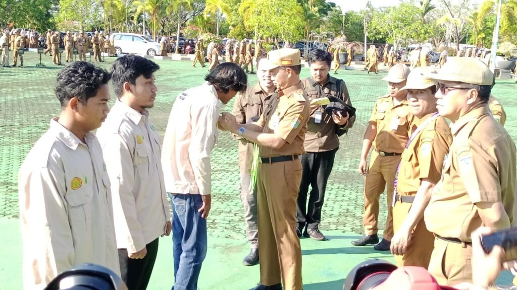 Sekda Ambo Sakka Lepas Pemagangan Program YESS Kabupaten Tanbu