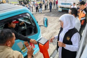 Resmikan E- Pasir Stockpile Terpadu di Lumajang, Gubernur Khofifah Apresiasi Pembayaran Pajak Pasir Berbasis Digital