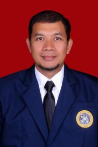 Jadi Wisudawan S3 UNAIR Terbaik, Pilot TNI AL Mayor Laut (P) Dr. Hadi Priyono Ingin Wakafkan Ilmu Sebagai Dosen