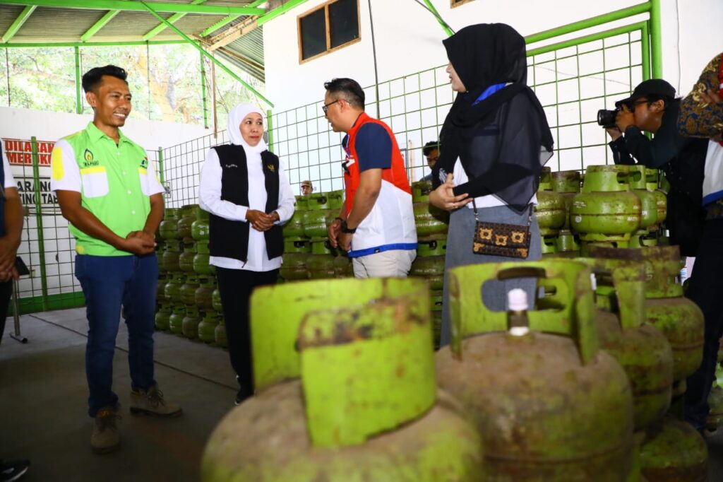 Gubernur Khofifah Tinjau Pangkalan dan Agen LPG di Kabupaten Probolinggo