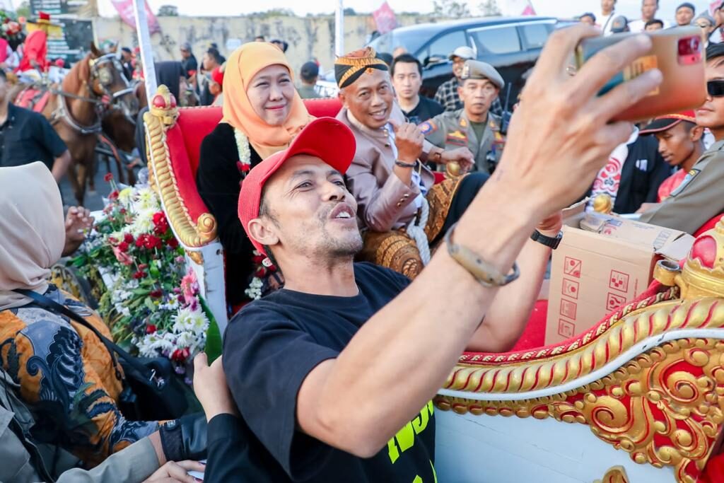 Gubernur Khofifah Apresiasi Kirab Budaya Grebeg Tutup Suro Ponorogo