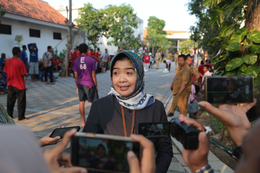 Semarakan HUT ke-78 RI, ODGJ Liponsos Surabaya Lomba Bakiak dan Balap Karung