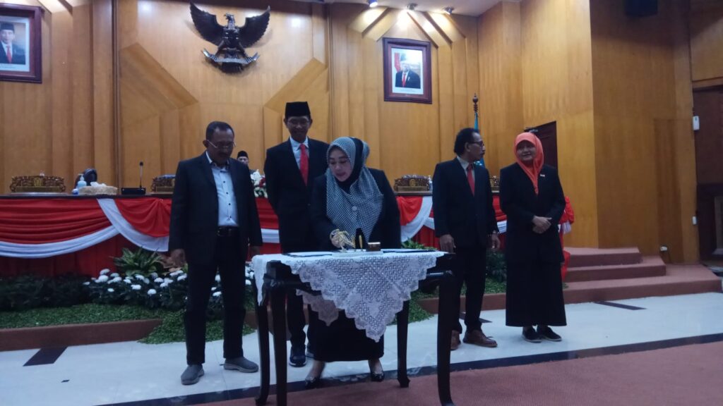 RAPBD Kota Surabaya 2024 Terkoreksi Menjadi Rp 10,8 Triliun, Ini Penjelasan Pimpinan DPRD