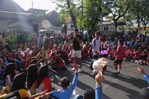 Semarak Piala Dunia, Pemkot Surabaya Gelar Roadshow U-17 Bersama Pemain Timnas dan Persebaya