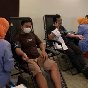 Hotel NEO Gubeng Rayakan Ulang Tahun Dengan Donor Darah