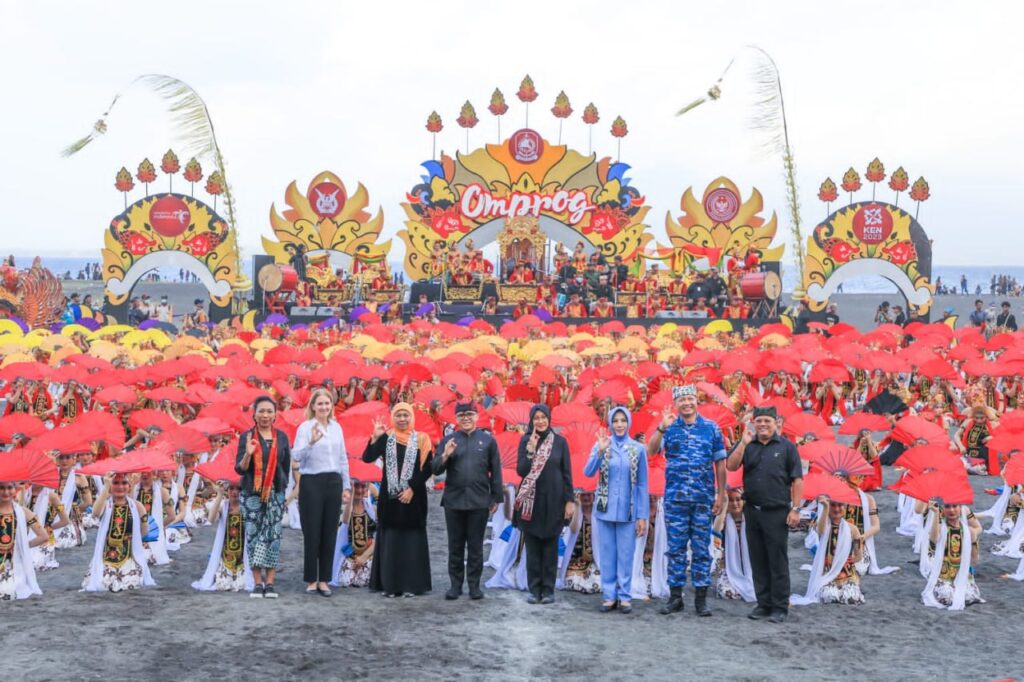 Festival Gandrung Sewu 2023, Gubernur Khofifah Optimis Jadi Pintu Masuk Wisata Banyuwangi Go International