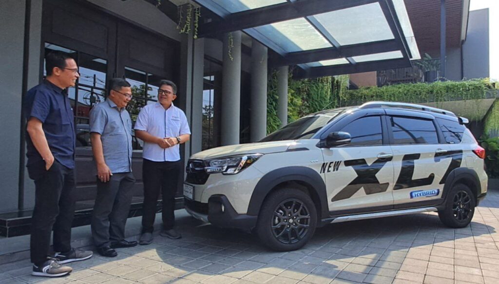 GIIAS Surabaya 2023, UMC Hadirkan Suzuki XL7 Hybrid