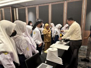 DoubleTree by Hilton Surabaya Berkolaborasi Dengan Diversey Adakan CSR Daur Ulang Sabun