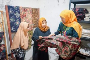 Kunjungi Batik Legendaris di Sidoarjo, Bagian Perkuat Ekosistem UMKM Sambut Porprov VIII