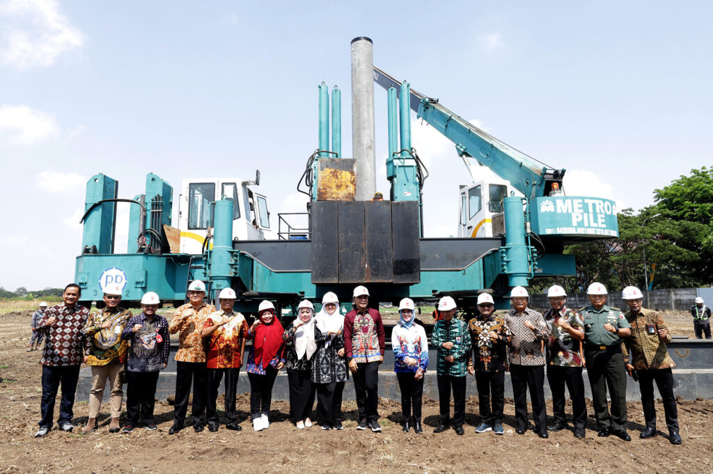 Ground Breaking RSUD Surabaya Timur Dimulai, Wali Kota Eri Harap Layanan Kesehatan Lebih Maksimal