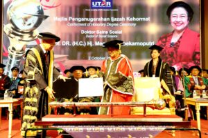 Megawati Dianugerahi Doktor Kehormatan dari Malaysia, PDIP Surabaya: Kami Bangga!