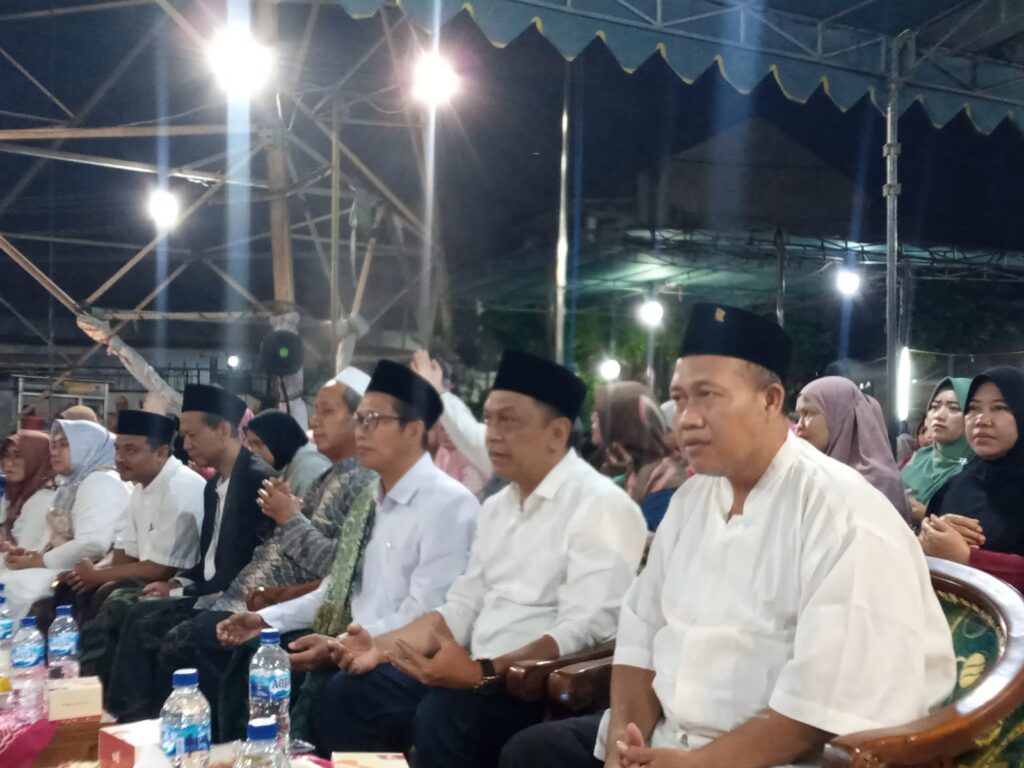 Hadir di Maulid Nabi, DPRD Surabaya Ajak Lestarikan Gotong Royong dan Silahturami