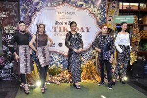 Kolaborasi Maestro x Creator x Art Fashion Batik Di Luminor Hotel Jemursari Surabaya