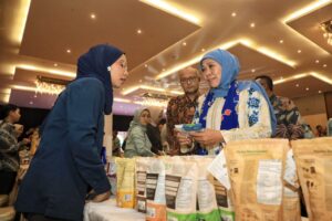 Gubernur Khofifah Terus Dorong Jatim Jadi Pusat Pengembangan Industri Halal di Indonesia