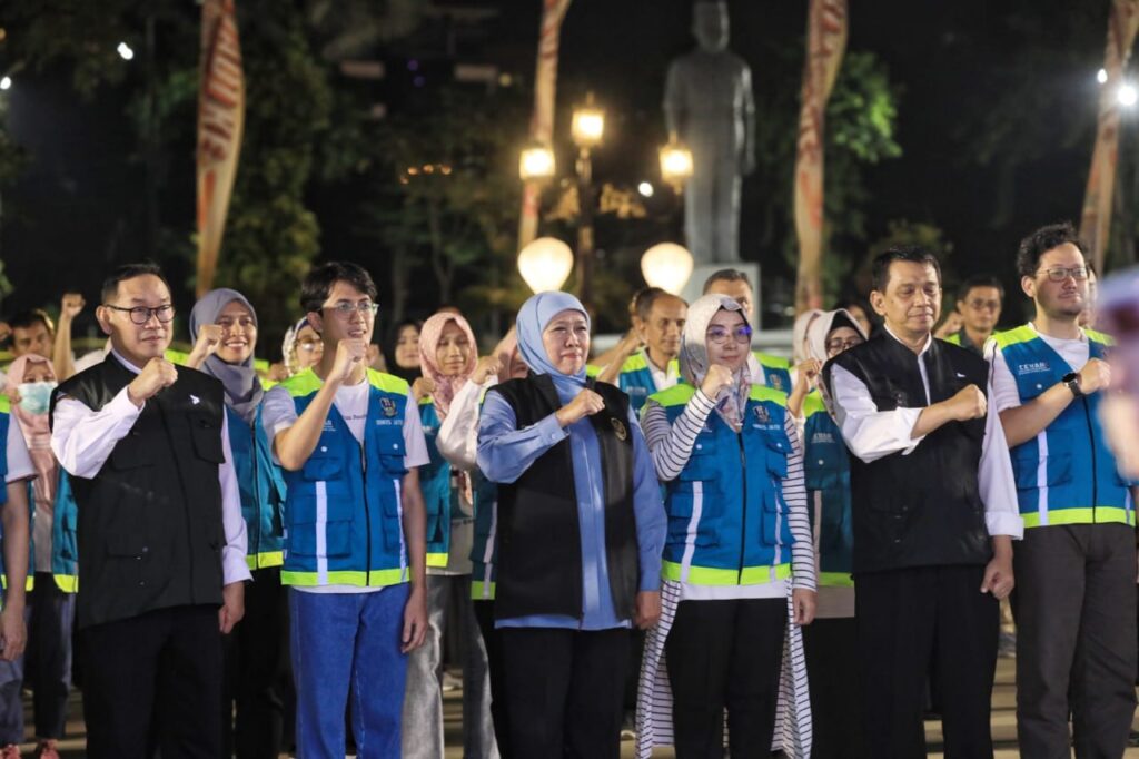 Gubernur Khofifah Lepas Tim Yankes Bergerak ke Pulau Kangean